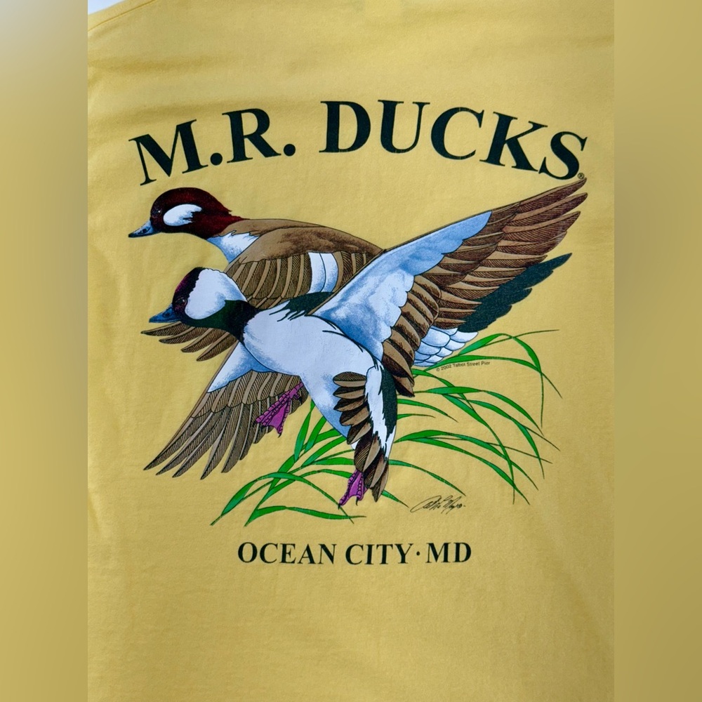 Vintage M.R. DUCKS Ocean City Maryland Beach Yellow T-Shirt Size Medium 2002